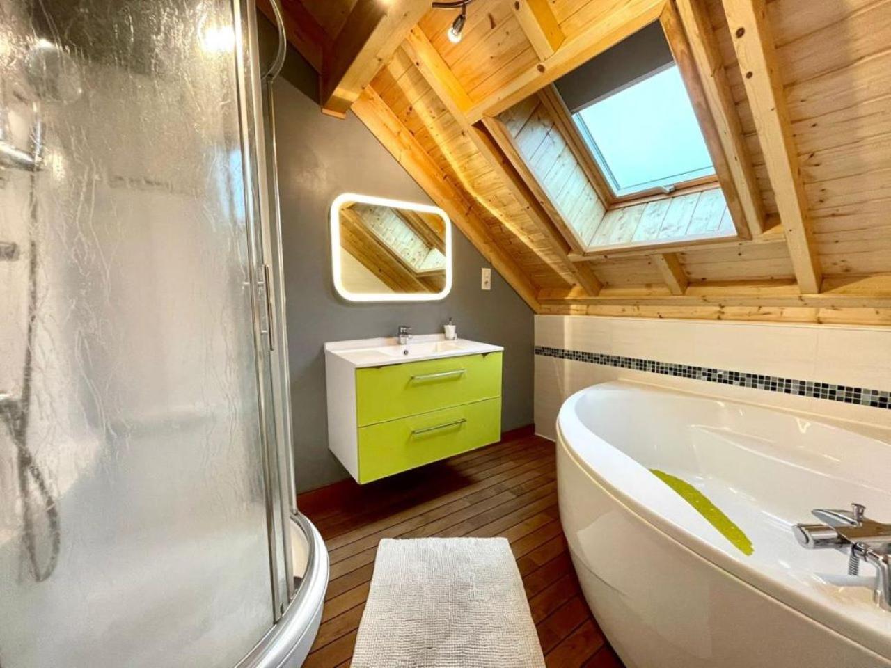 Gite De Mortagne, Chalet Avec Piscine - By Primo C0Nciergerie Gigny-sur-Saone Екстер'єр фото